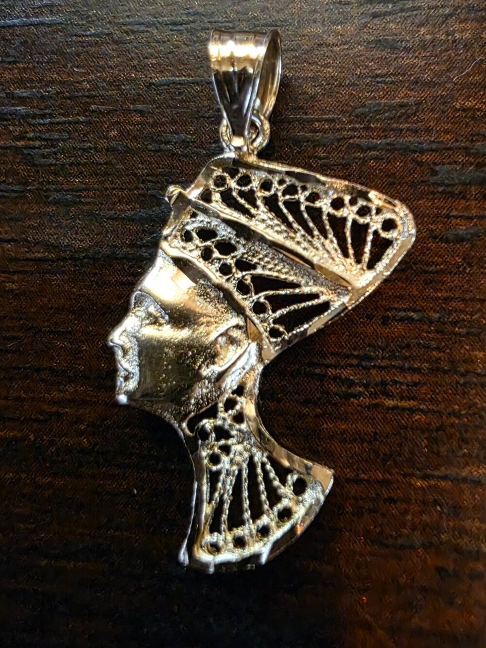 14k Yellow Gold Queen Nefertiti Pendant Charm Signed KC Diamond Cut Filigree